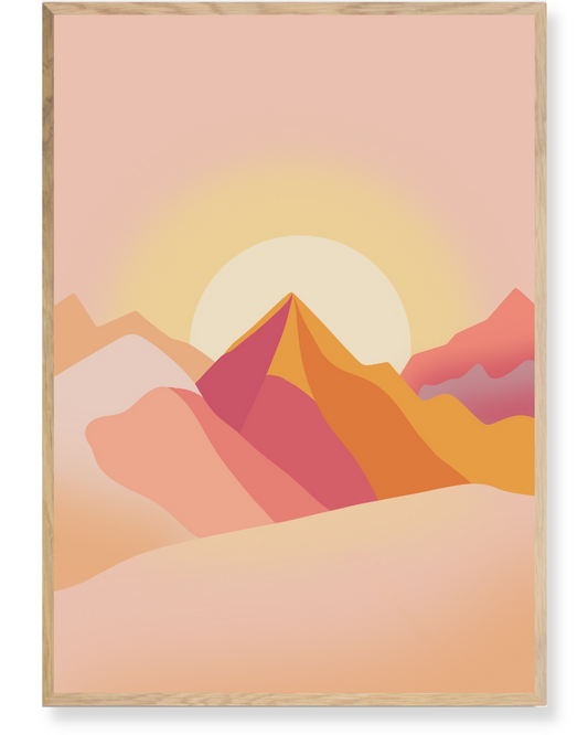 Minimalistisk bjerglandskab med solopgang i lyserøde farver Nymaane